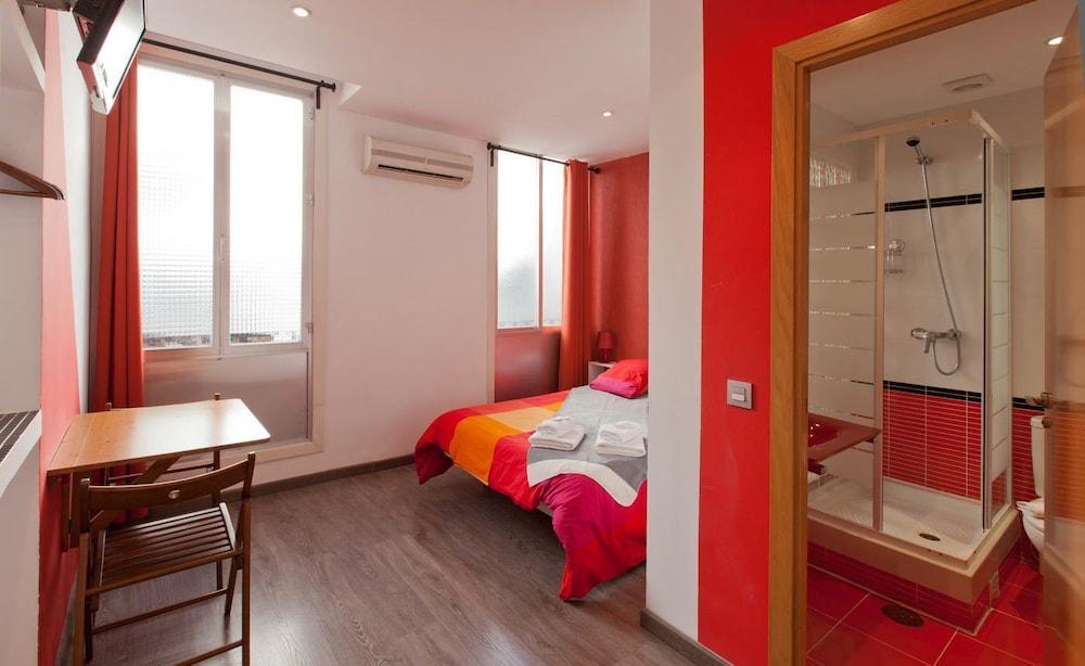 Hostal Abril Madrid Exterior foto
