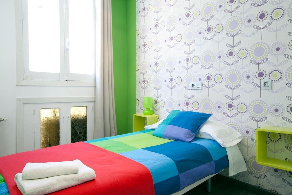 Hostal Abril Madrid Exterior foto