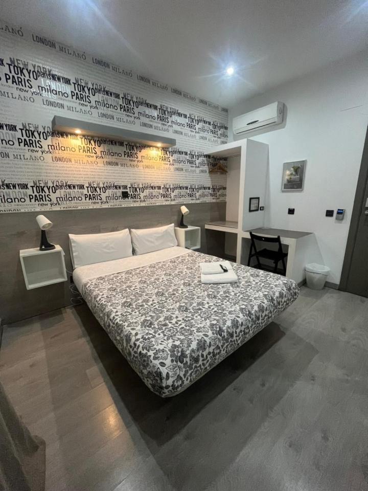Hostal Abril Madrid Exterior foto
