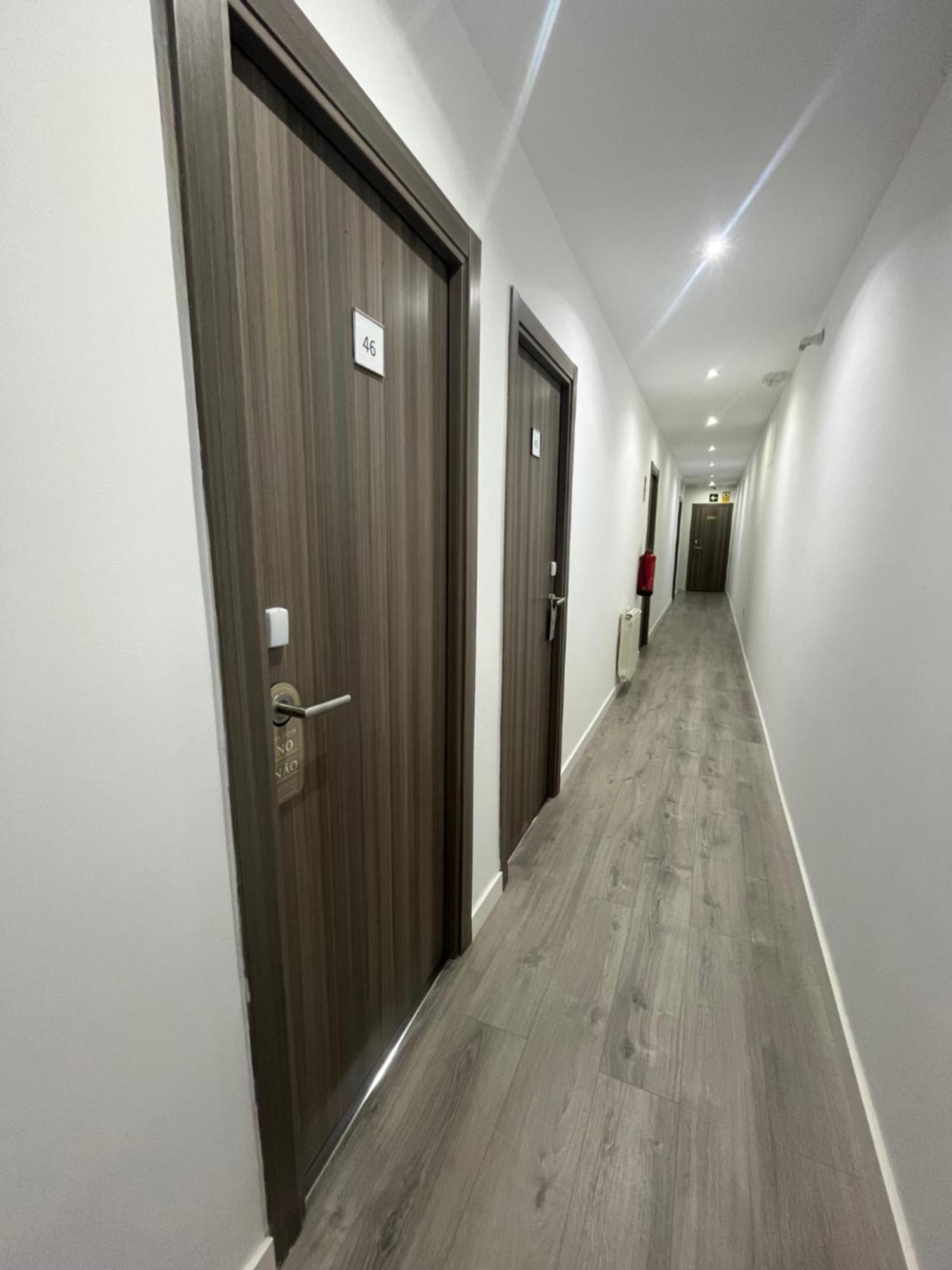 Hostal Abril Madrid Exterior foto