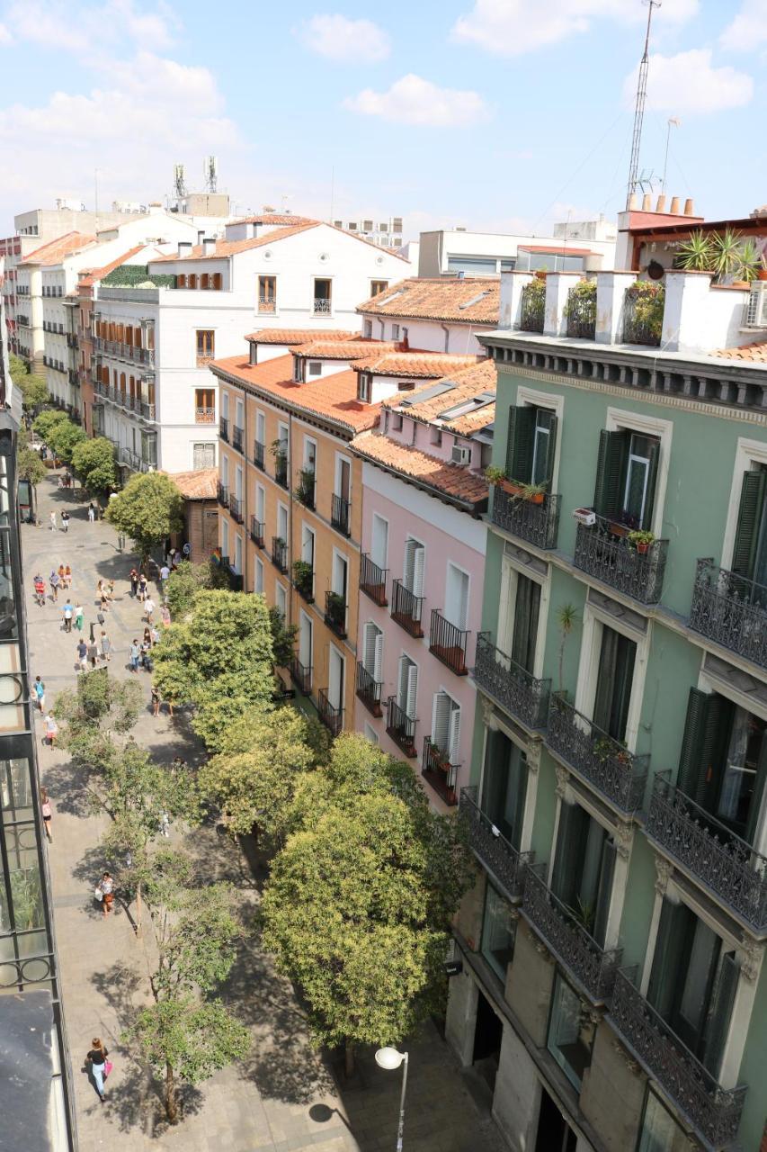 Hostal Abril Madrid Exterior foto